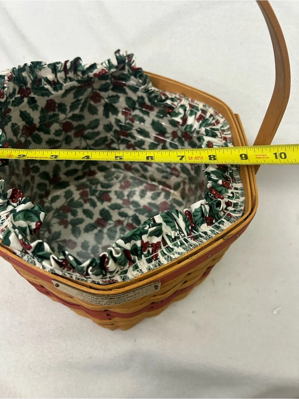 Longaberger 1995 Christmas Collection Edition Cranberry Basket
